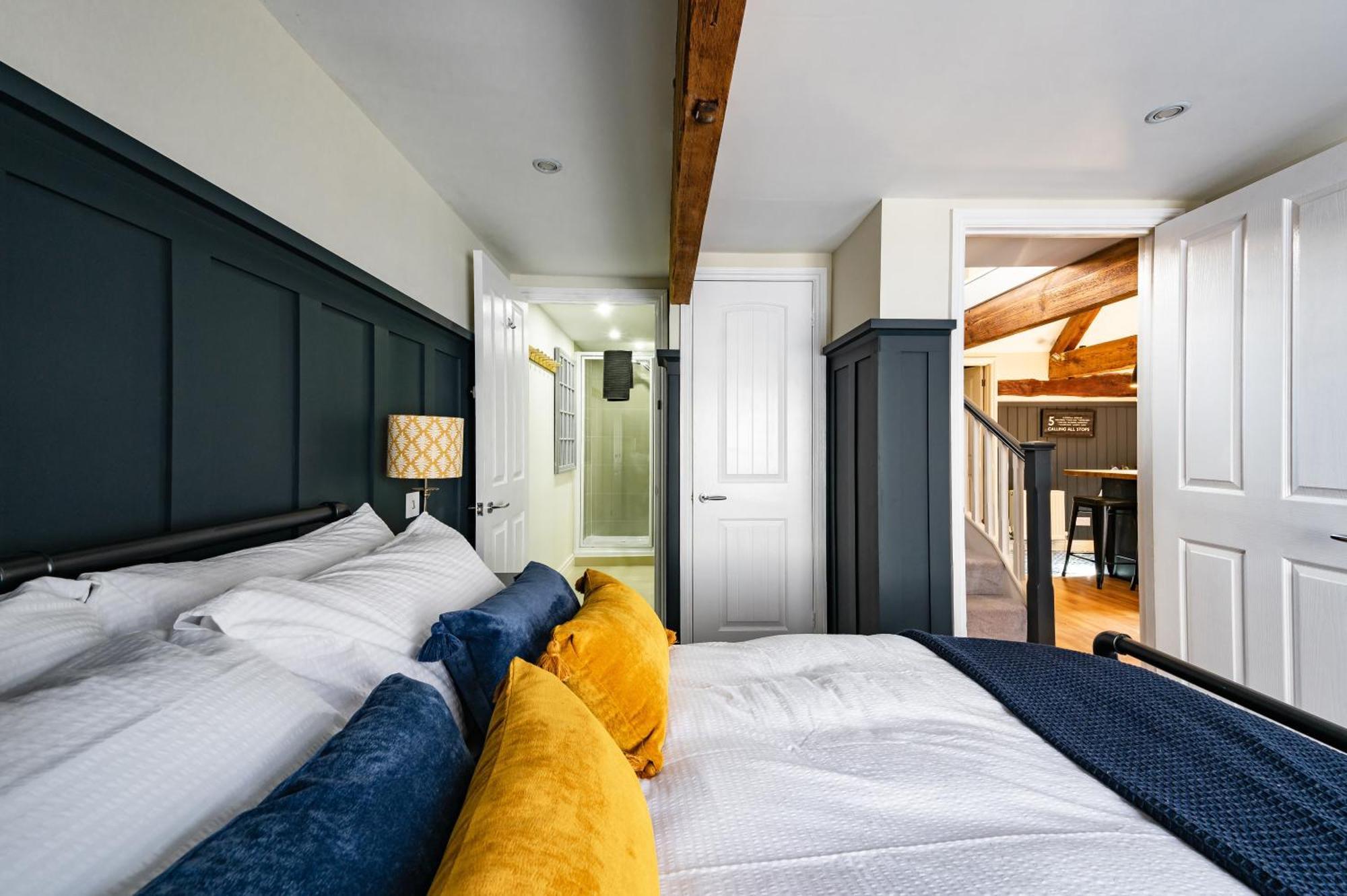 Stylish Central 6 Bedroom Converted Granary Stamford Extérieur photo