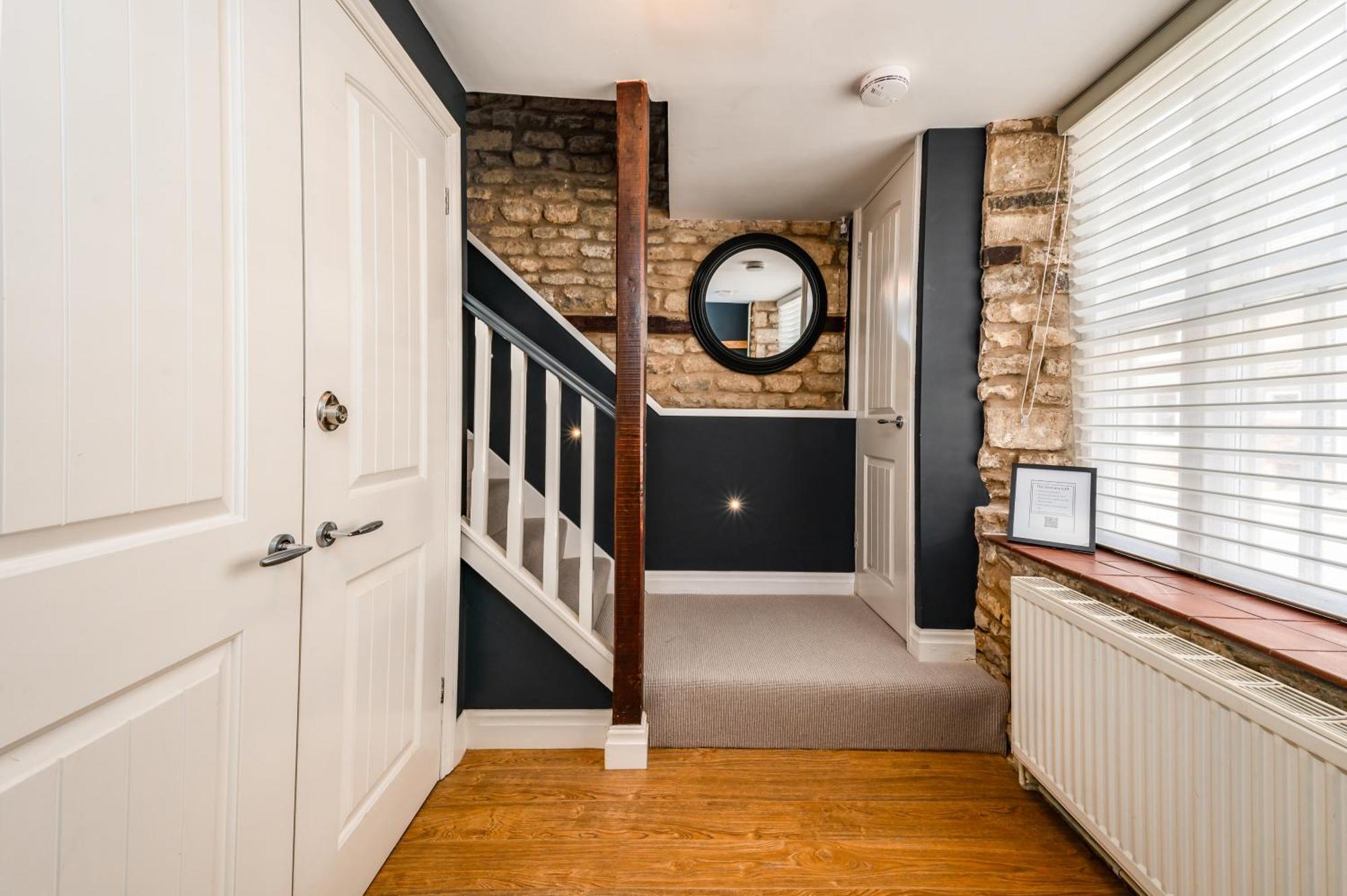 Stylish Central 6 Bedroom Converted Granary Stamford Extérieur photo