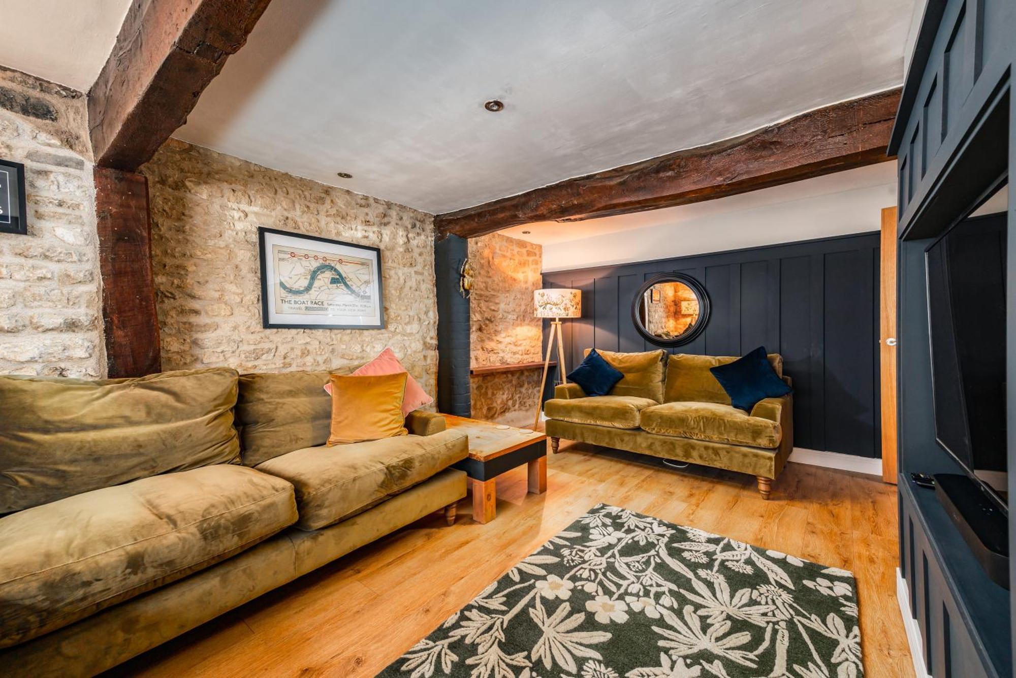 Stylish Central 6 Bedroom Converted Granary Stamford Extérieur photo
